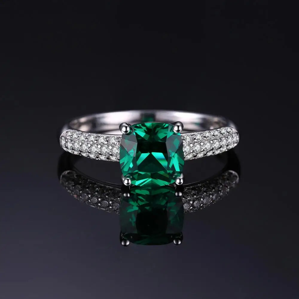 Timeless Emerald Solitaire