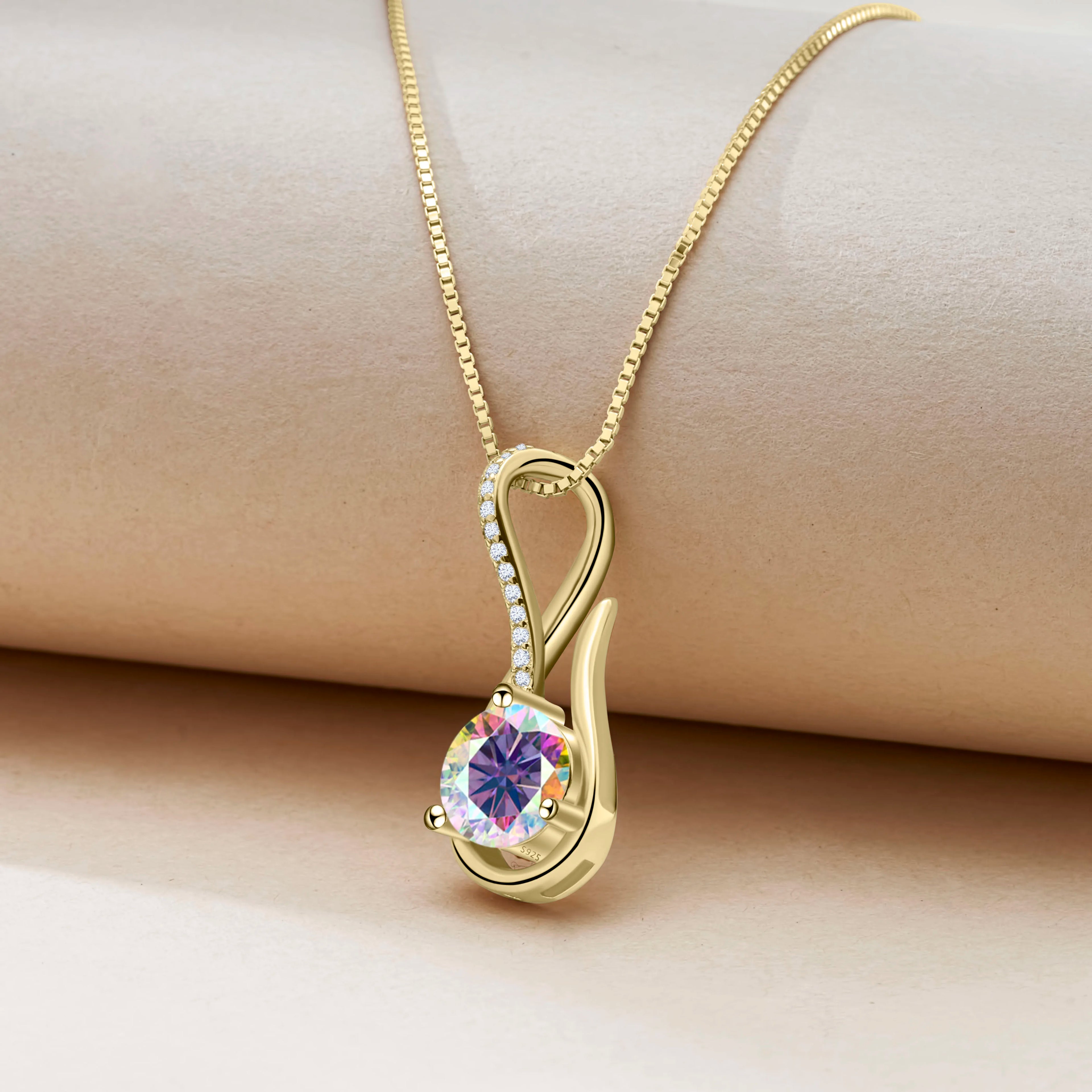 Luxe Beam Moissanite