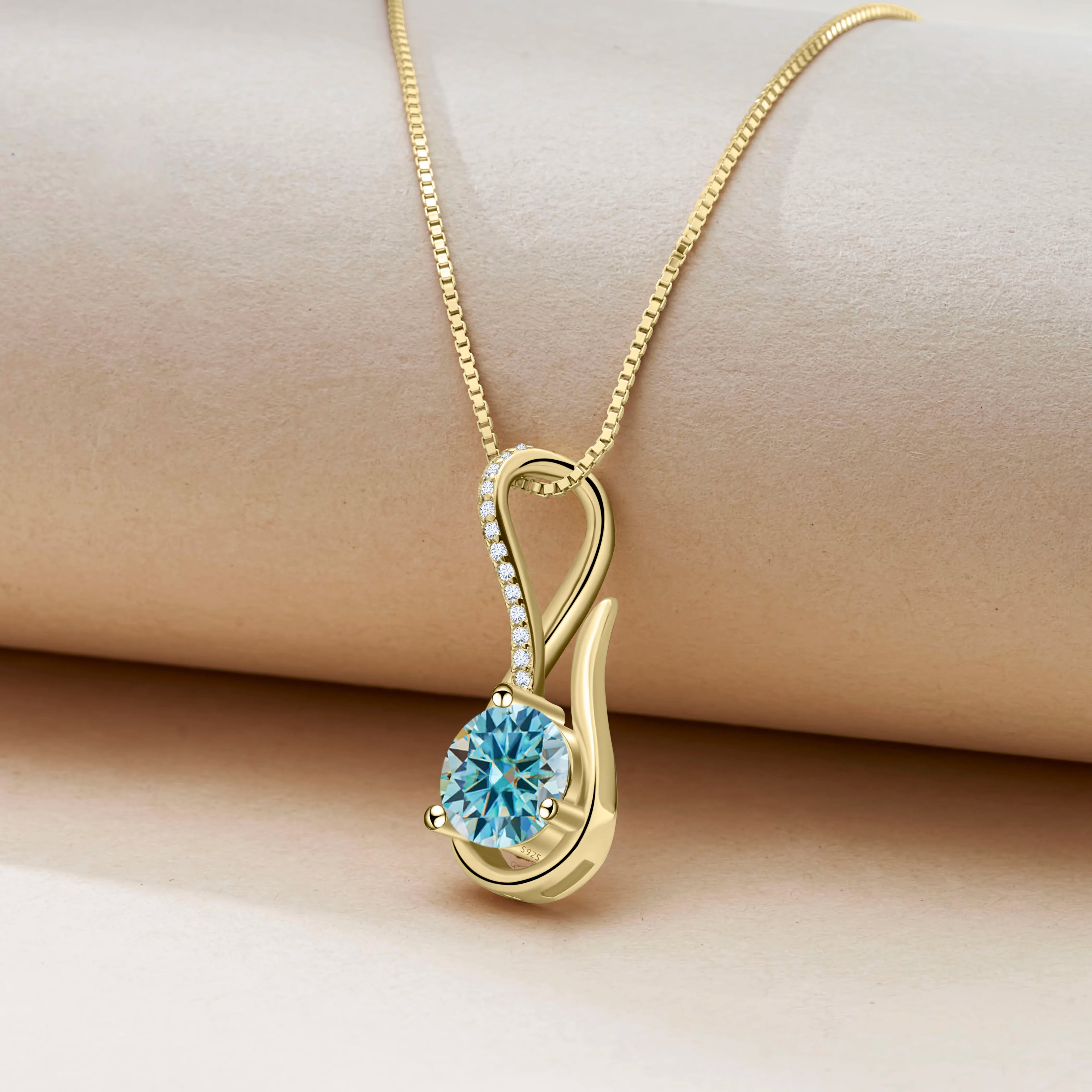 Luxe Beam Moissanite