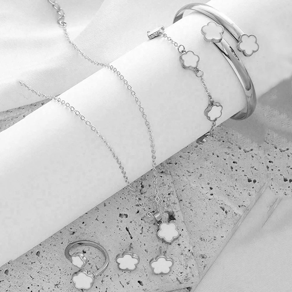 Five-Petal Charm Set