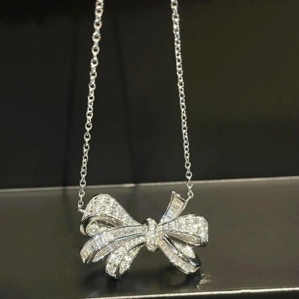 Chic Bow Necklace