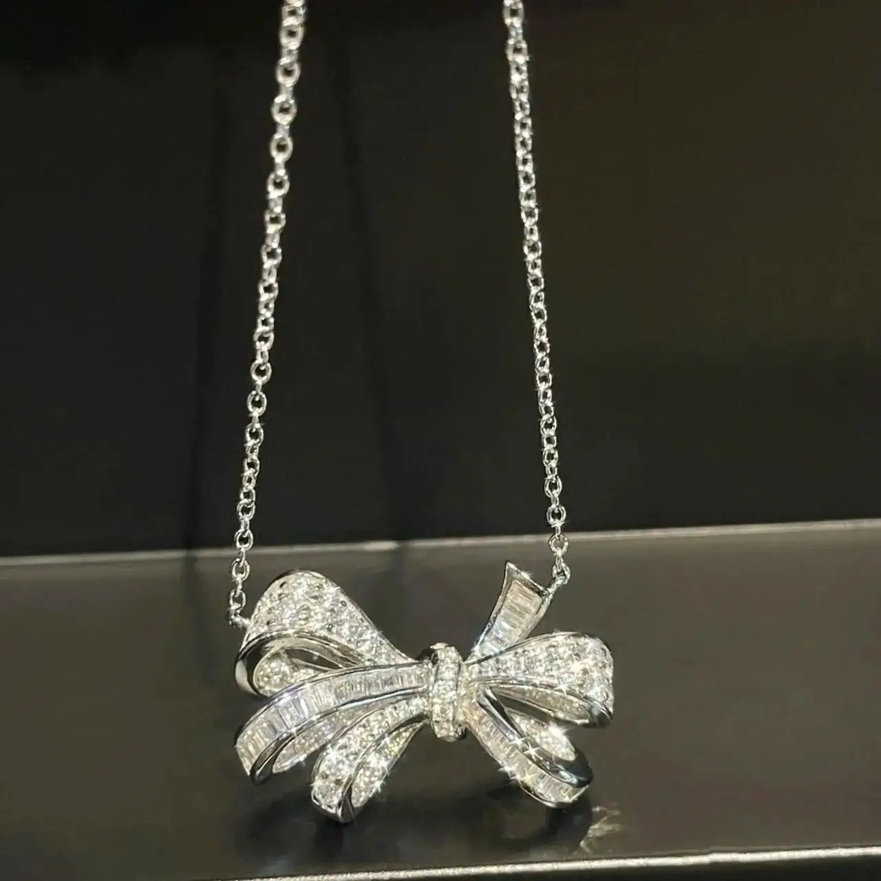Chic Bow Necklace