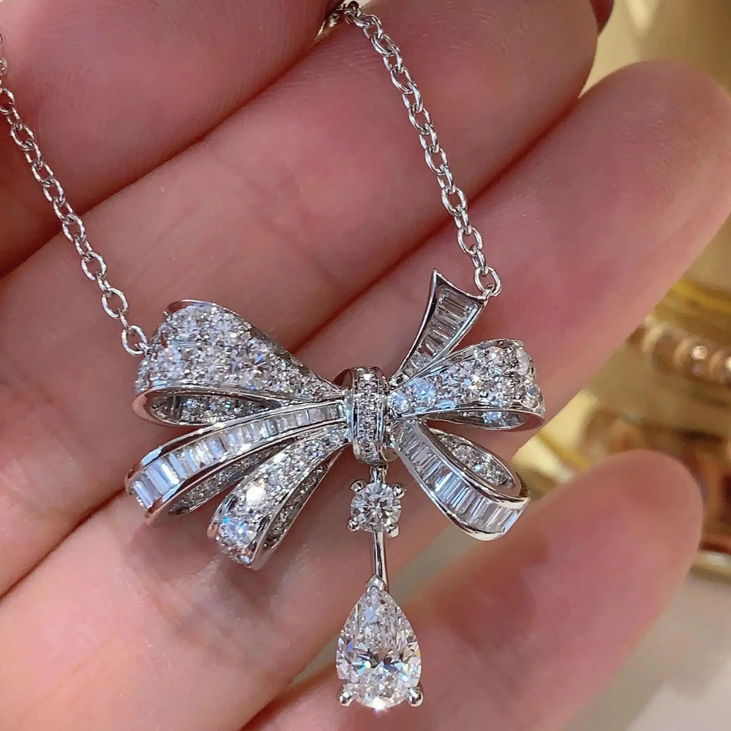 Chic Bow Necklace