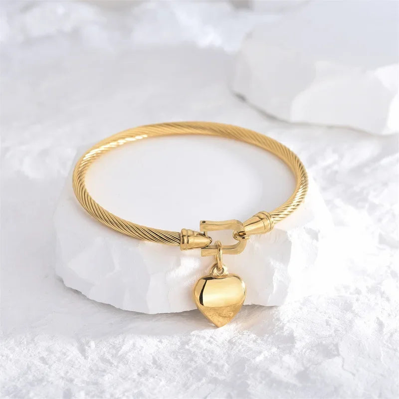 Heart Pendant Bangle