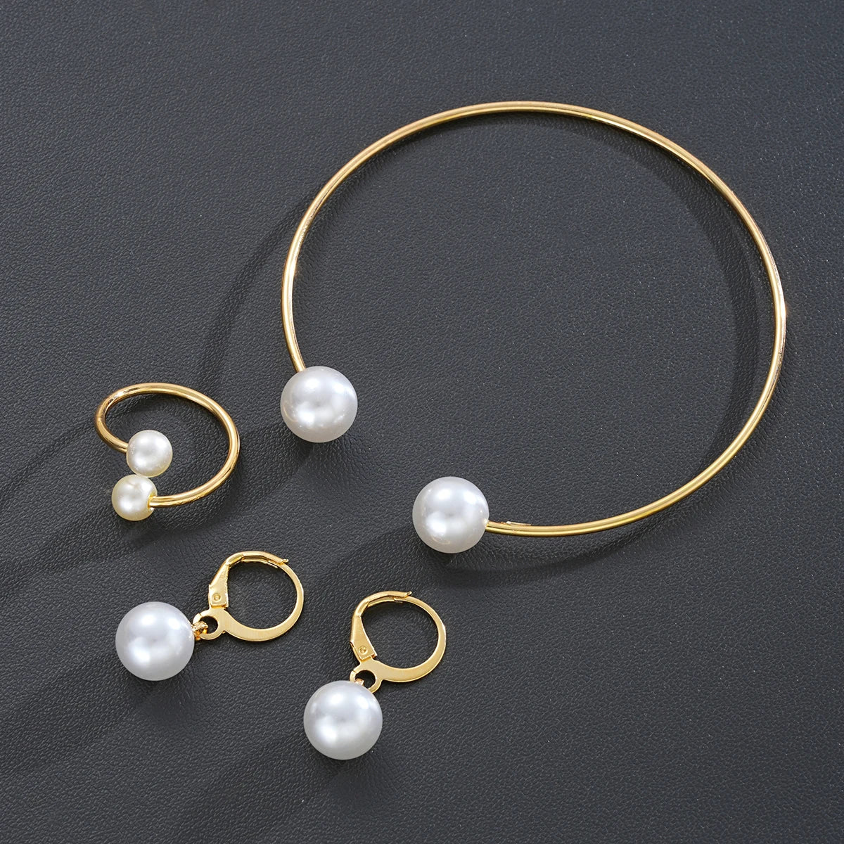 Radiant Pearl Set