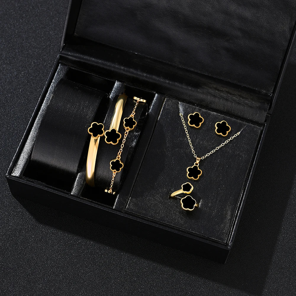 Five-Petal Charm Set