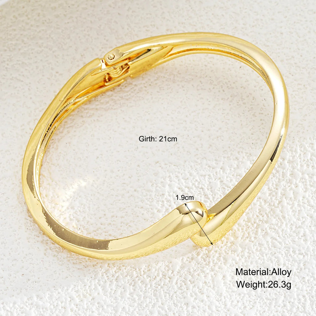Waterdrop Chic Bangle