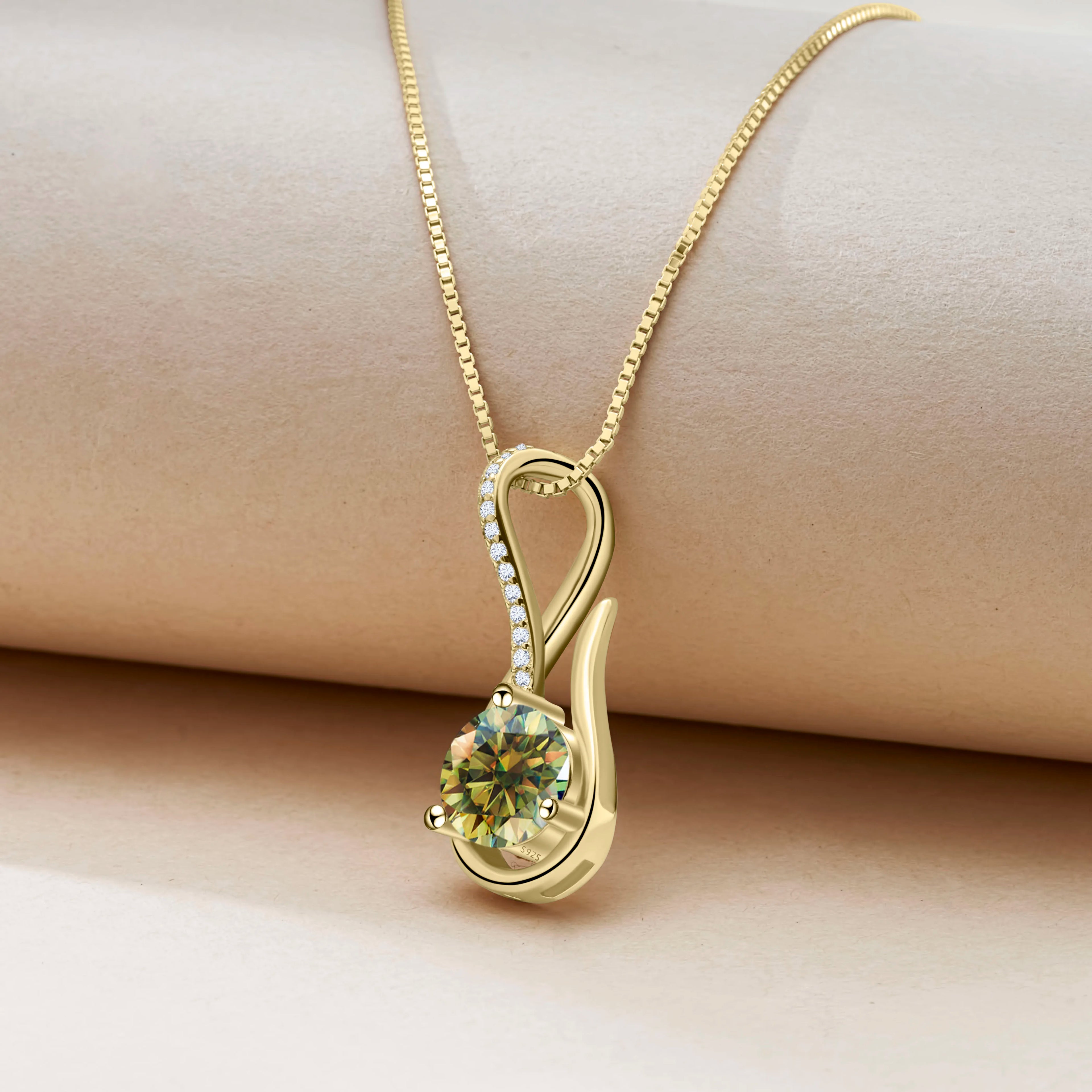 Luxe Beam Moissanite