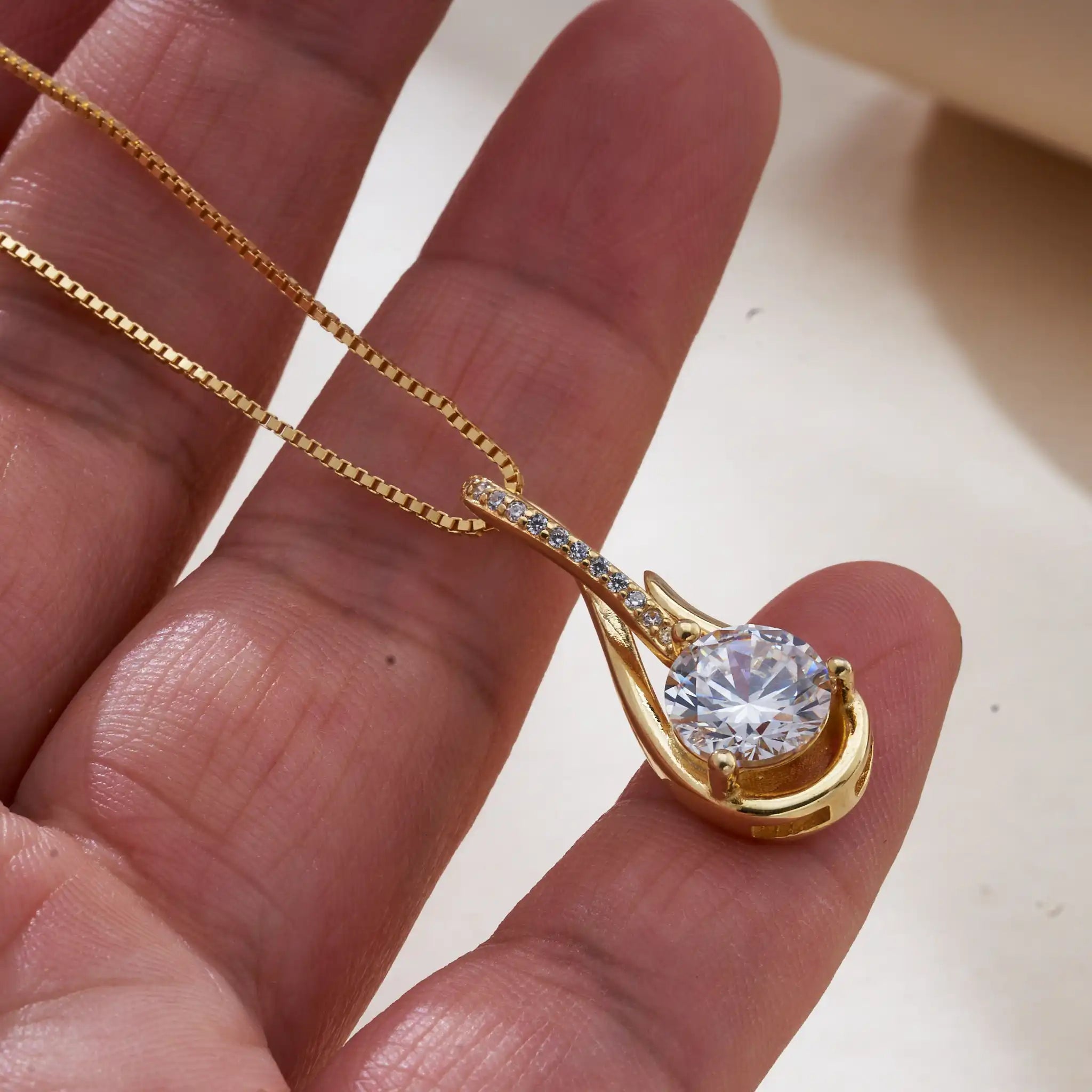 Luxe Beam Moissanite