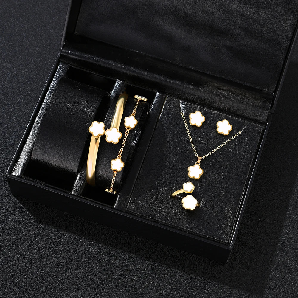 Five-Petal Charm Set