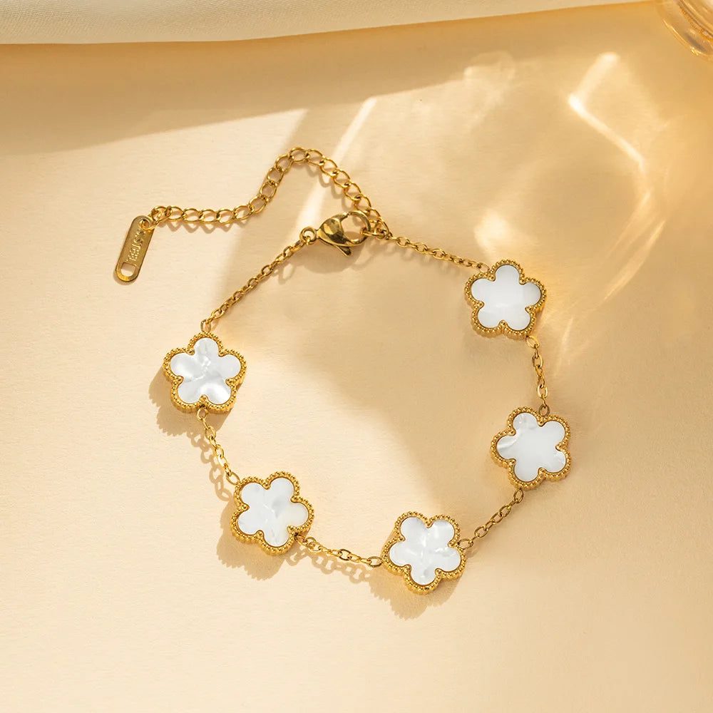 Chic Clover Jewelry