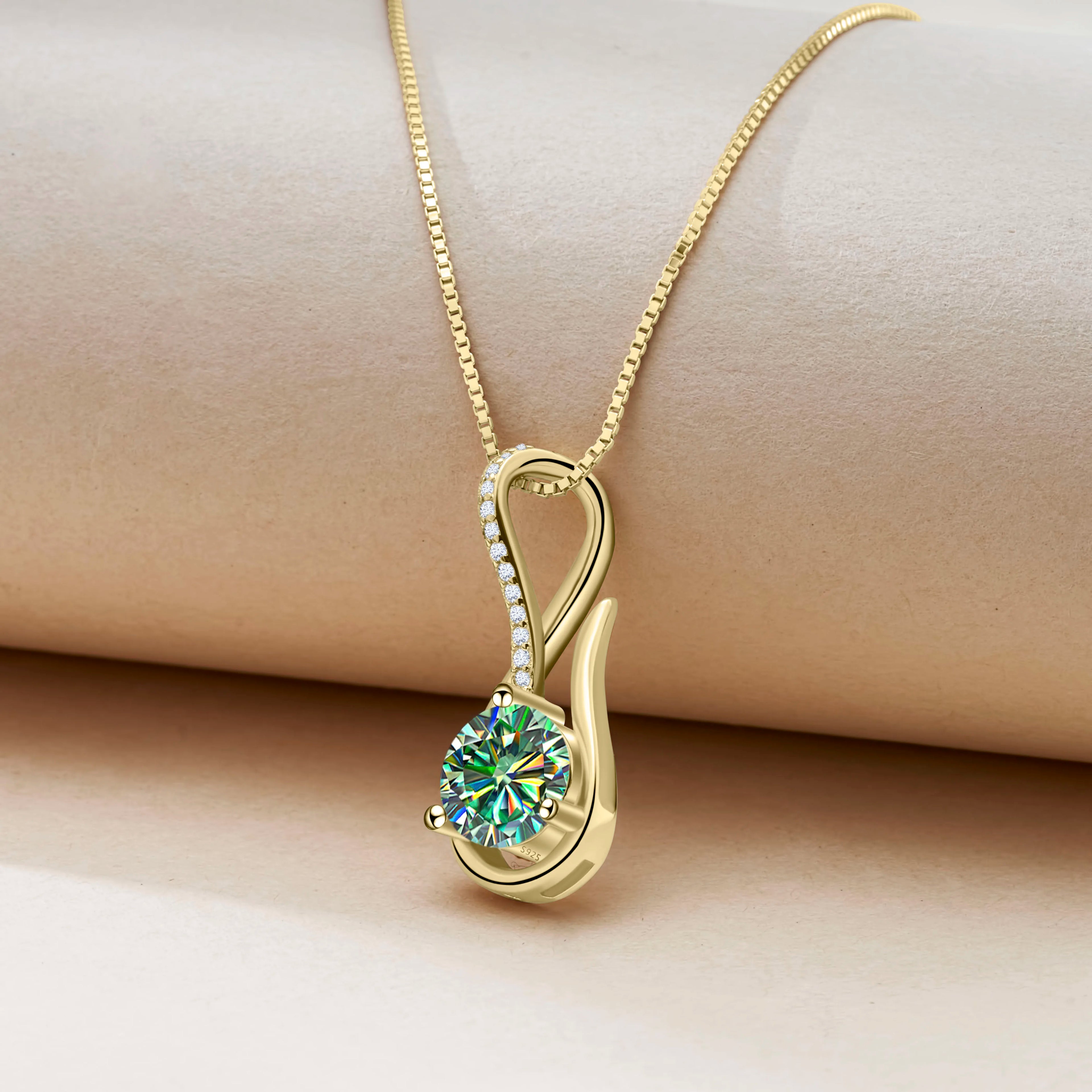 Luxe Beam Moissanite