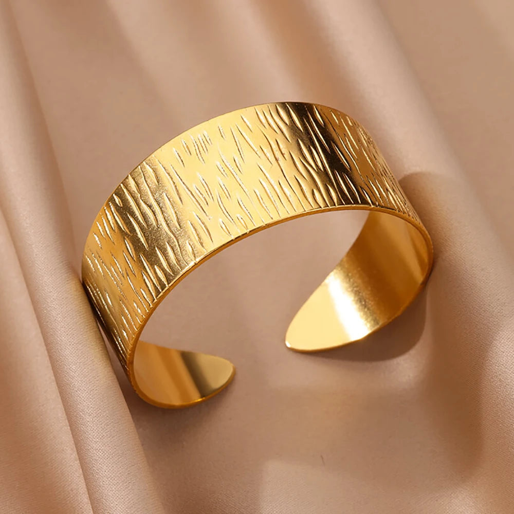 Opulent Petal Bangle