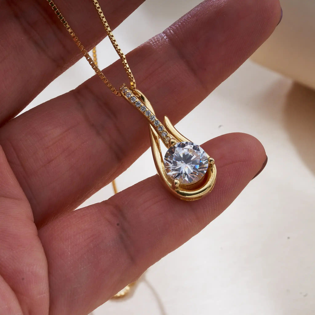 Luxe Beam Moissanite