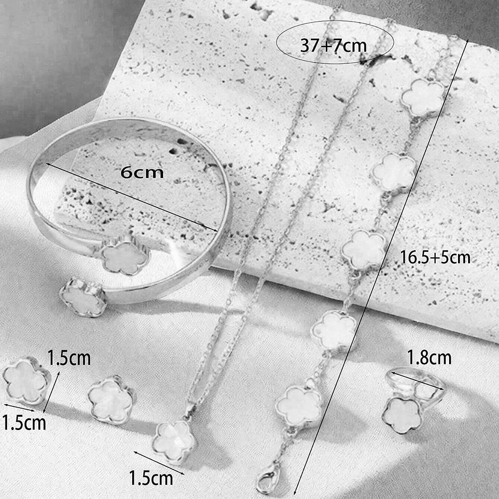 Five-Petal Charm Set