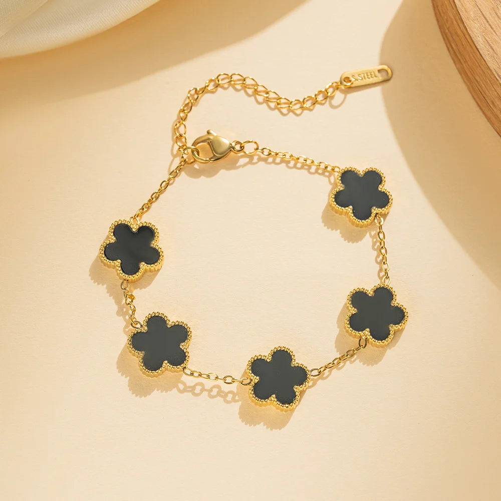 Chic Clover Jewelry