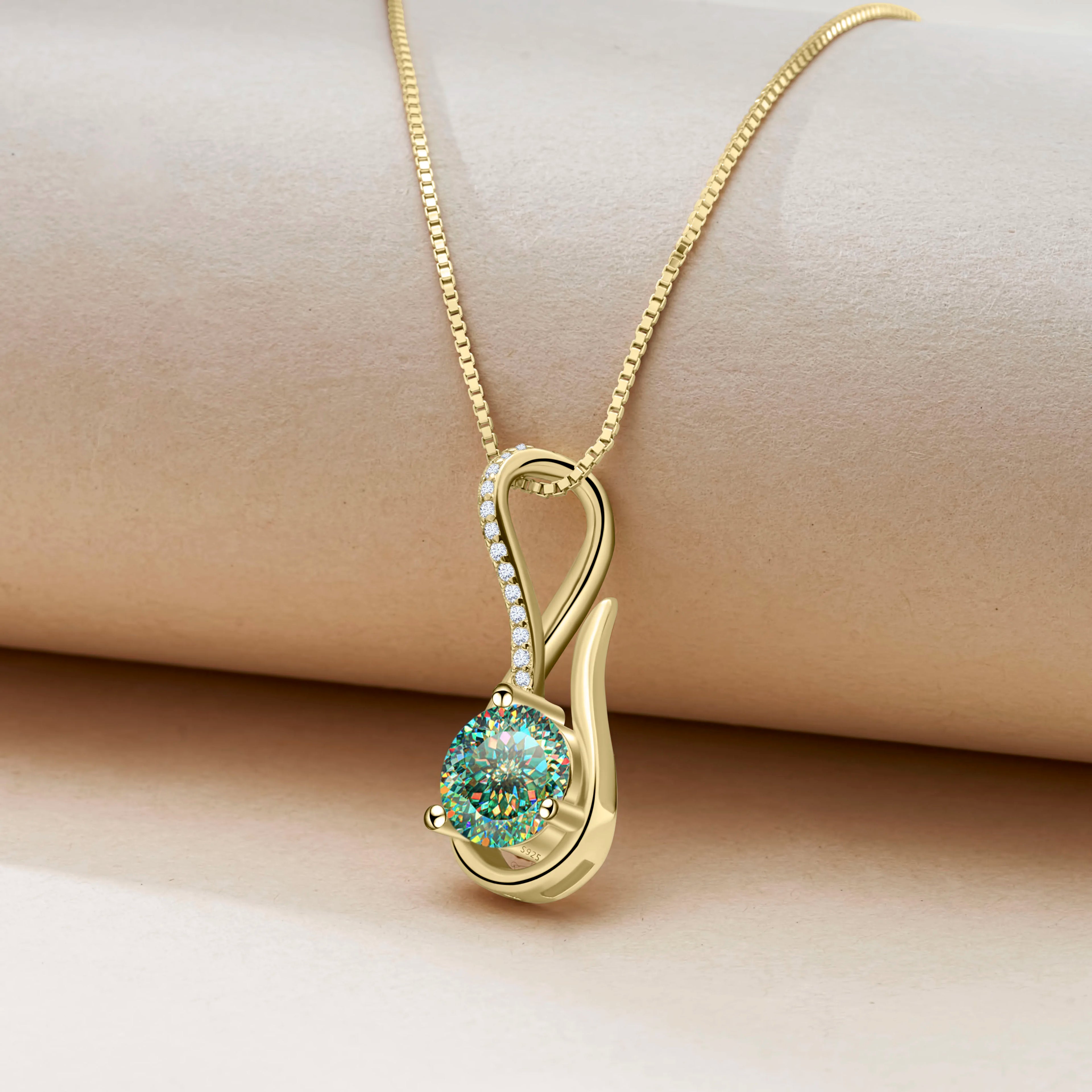 Luxe Beam Moissanite